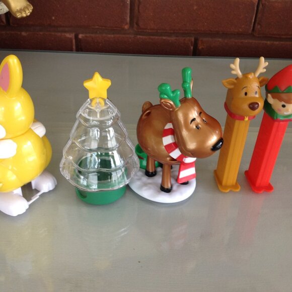 4 Christmas and 1 Easter Candy Dispensers - Picture 1 of 4